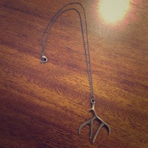 Rubyclaire antler necklace.